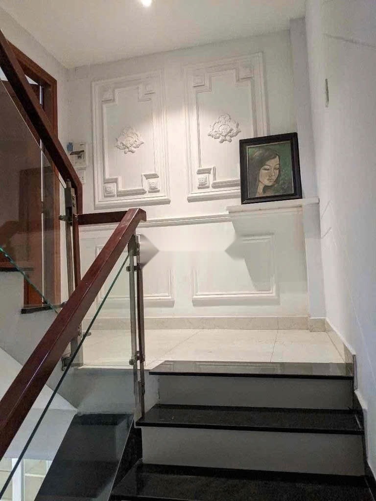 Cho Thuê Nhà Nguyên Căn, Cao Cấp, 3PN, Gần Chợ Bà Chiểu, Bình Thạnh