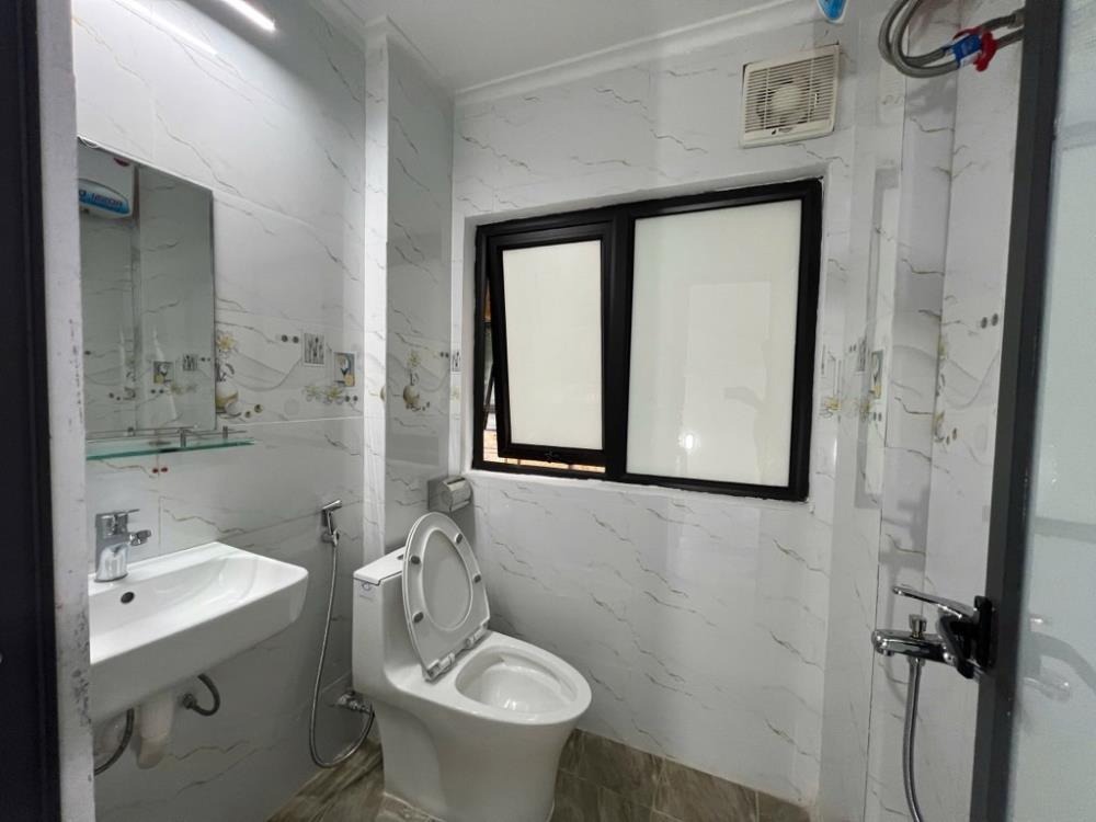 Bán lô đất góc 36.2m² - 4 tầng, ô tô vào nhà - Giá 14.5 tỷ