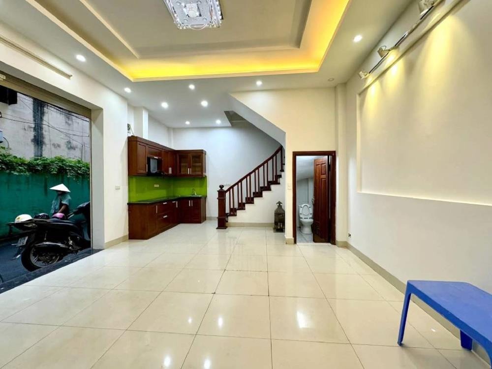 Vương Thừa Vũ - Phân Lô Quân Đội - Lô Góc 5 Tầng - Kinh Doanh