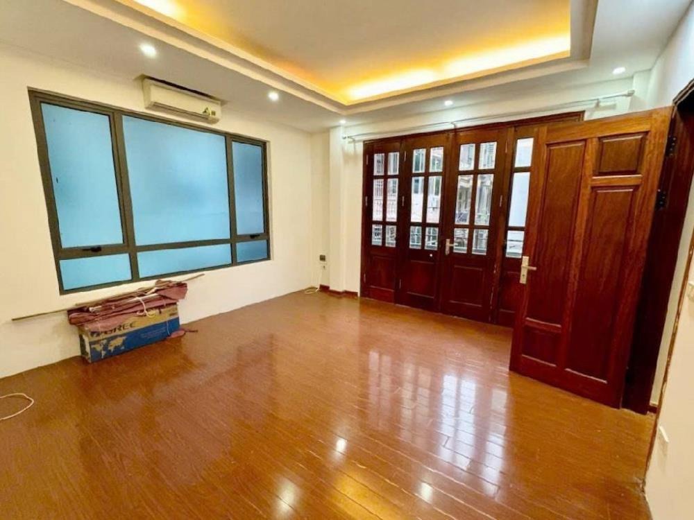 Vương Thừa Vũ - Phân Lô Quân Đội - Lô Góc 5 Tầng - Kinh Doanh