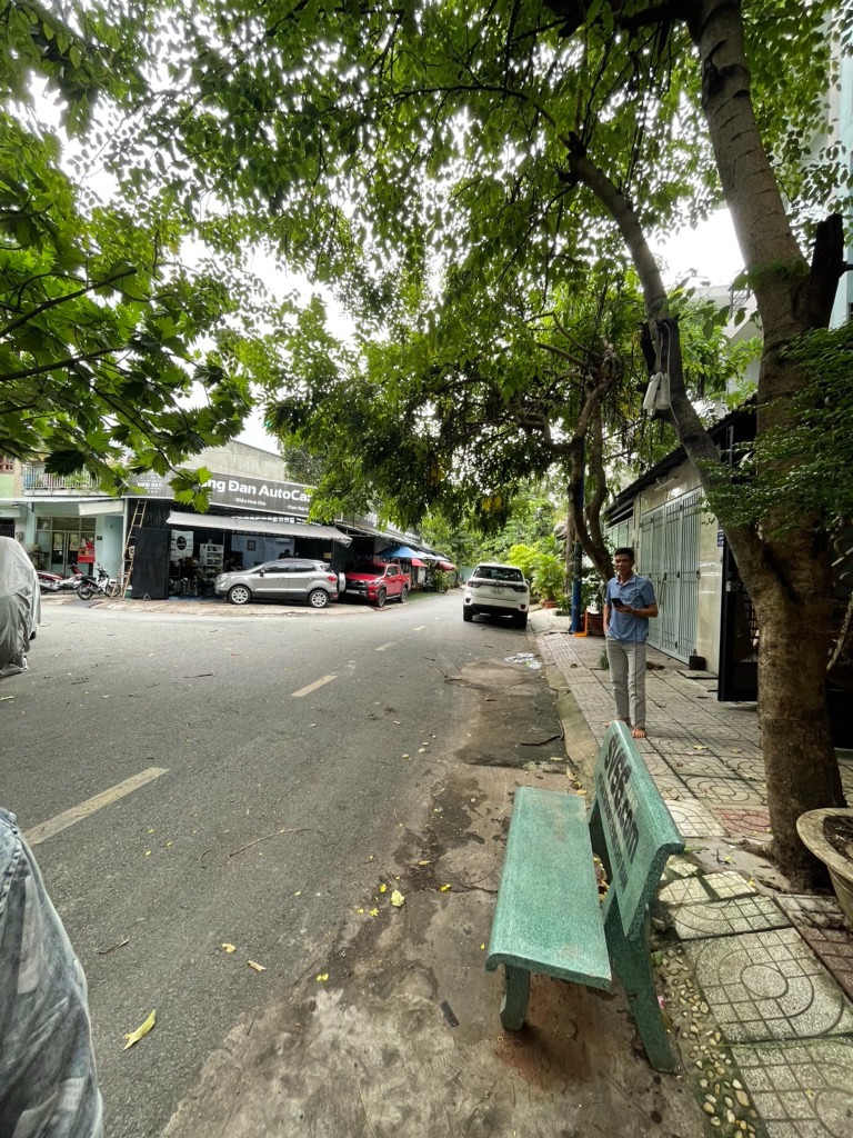 Siêu Vị Chí - Vị Trí Đắc Địa, Nhà 4 Tầng, Giá Chỉ 11 Tỷ