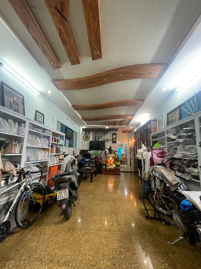 Siêu Vị Chí - Vị Trí Đắc Địa, Nhà 4 Tầng, Giá Chỉ 11 Tỷ