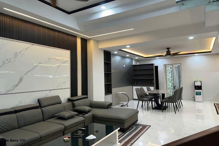 Bán nhà 3 tầng 3 mê đường Hoà Phú 22