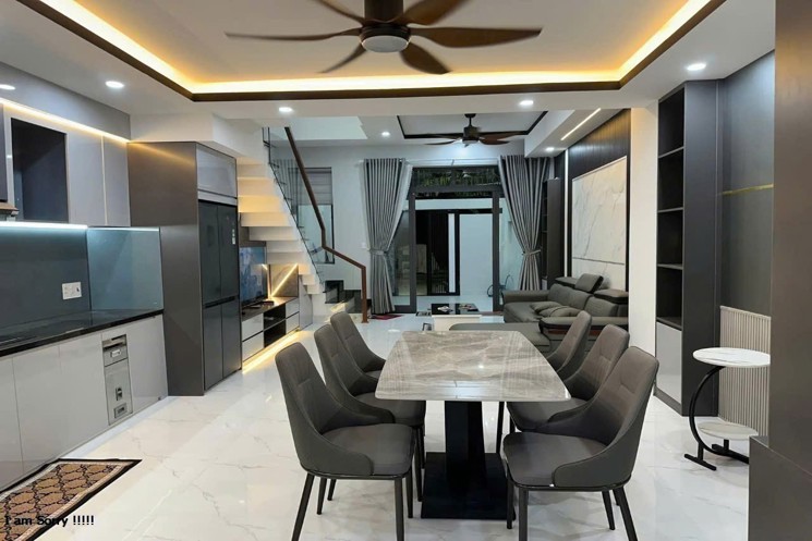 Bán nhà 3 tầng 3 mê đường Hoà Phú 22