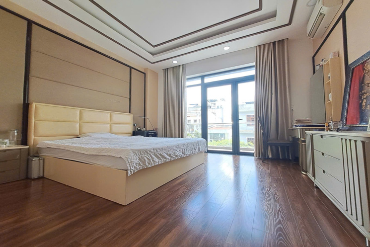 GIẢM 600 TRIỆU NHÀ SIÊU ĐẸP - DƯƠNG QUẢNG HÀM- 130M2- 3 TẦNG- 4PN- PHÒNG THỜ