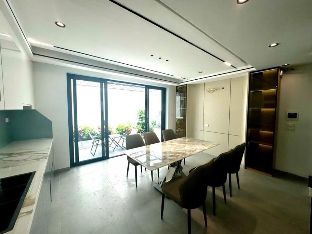 Nhà Tôn Sơn - 50m Ra Phố - 6 Tầng Thang Máy - Full Nội Thất