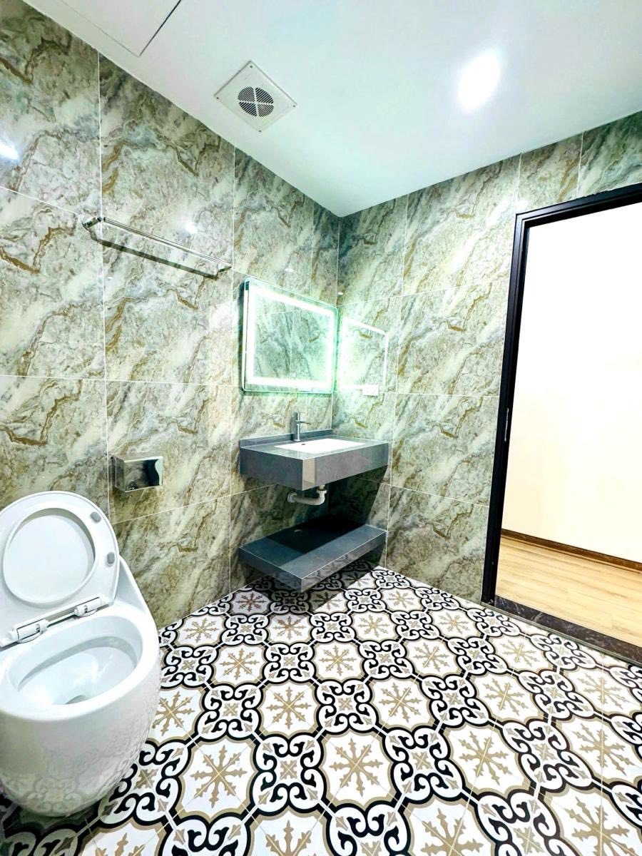 Siêu phẩm phân lô Lê Trọng Tấn: 42m2 x 6T, Thang Máy, 10 tỷ