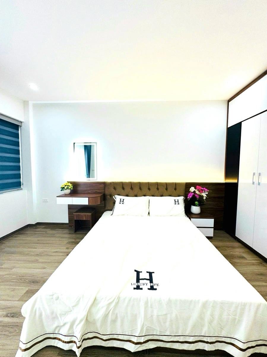 Siêu phẩm phân lô Lê Trọng Tấn: 42m2 x 6T, Thang Máy, 10 tỷ