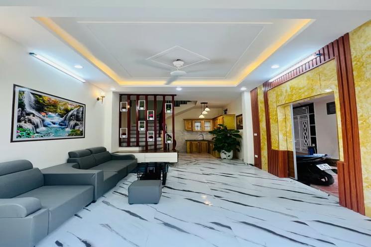 Bán nhà Yên Bình, Hà Đông 37mx5 tầng, Lô Góc, Ô tô tránh, kinh doanh tốt 6.1 tỷ