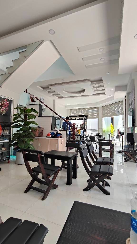 Nhà Lô Góc Hẻm 133m2 Bình Tân - Cafe Đang Hoạt Động, Kinh Doanh Đỉnh