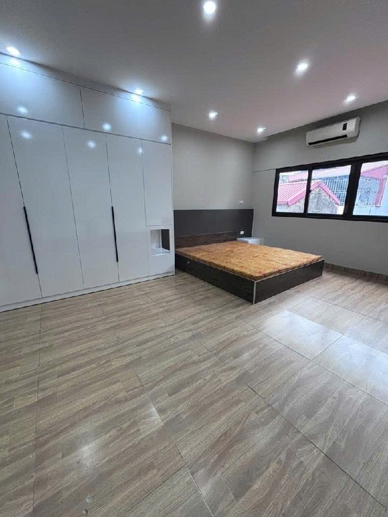 Nhà đẹp nhỏ tiền Đội Cấn - 10m ra mặt phố - Giá 7.85 tỷ
