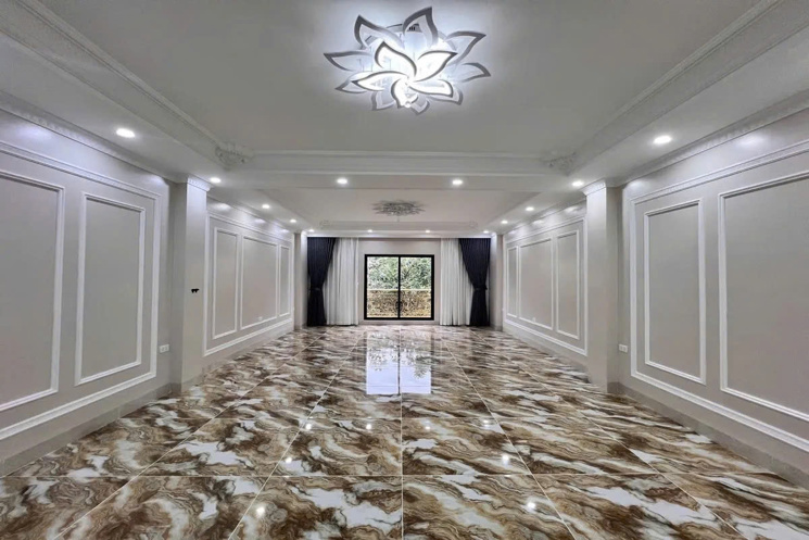 HOA HẬU 8 TẦNG Phố Bát Khối 60M2 Mặt tiền 5m X  20.5 tỷ Long Biên