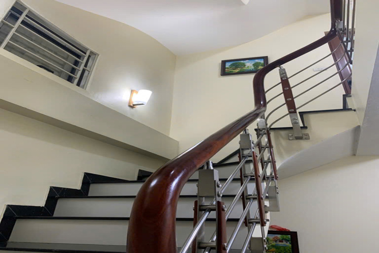 Nhà Tây Hồ 50m, 4 tầng, 2 thoáng trước sau! Ngõ 3 oto tránh nhau,