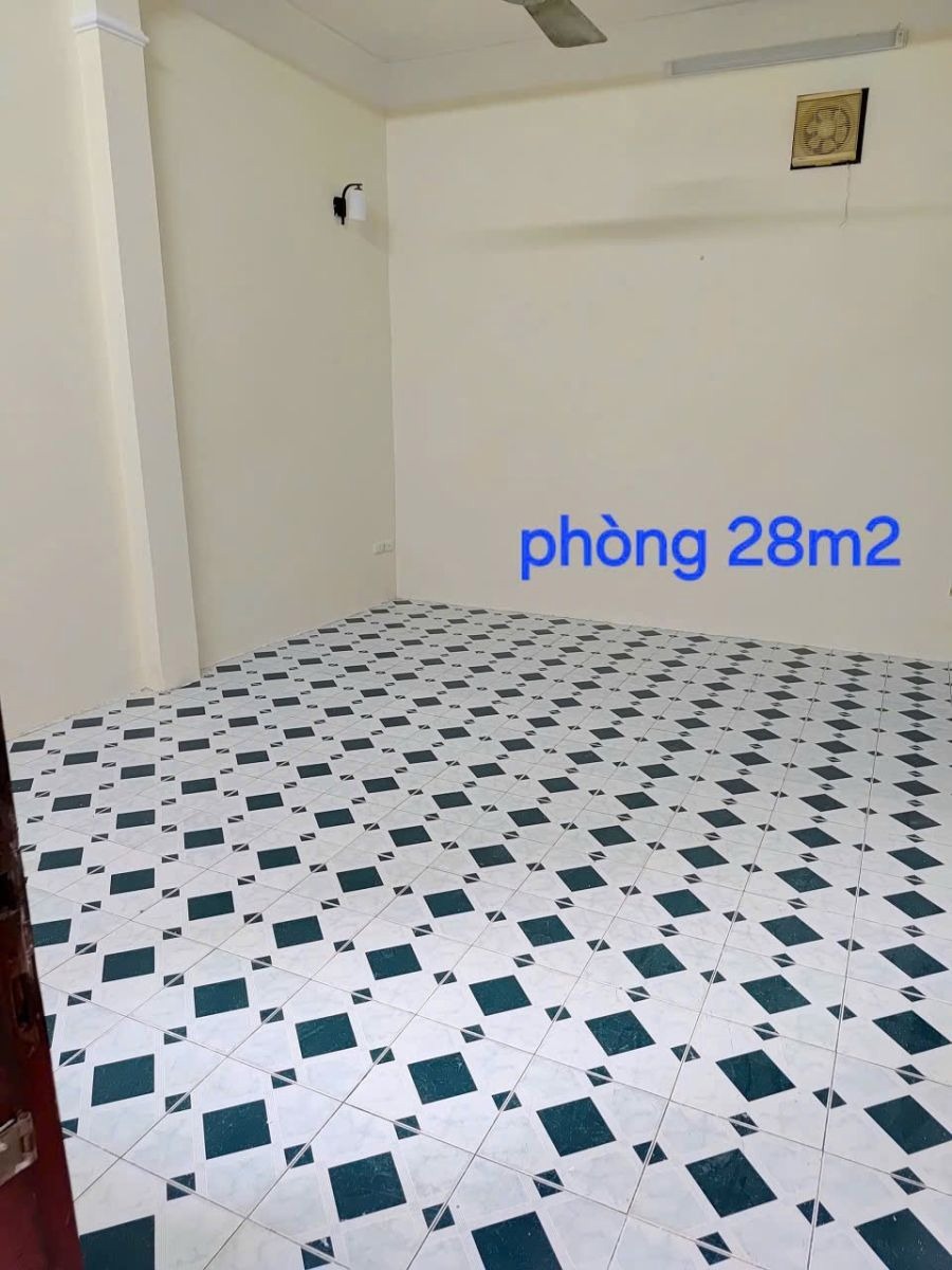 Cho Thuê Nhà Mặt Phố Khâm Thiên - Văn Phòng, Giao Dịch - Giá Tốt