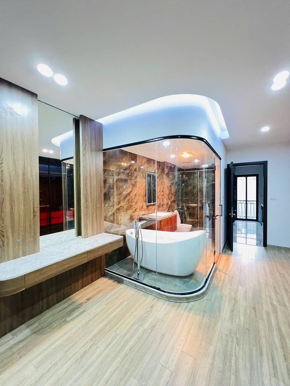 Bán nhà mặt phố Tô Hiến Thành, Văn Quán - 57m2, 4 tầng, giá 12.8 tỷ