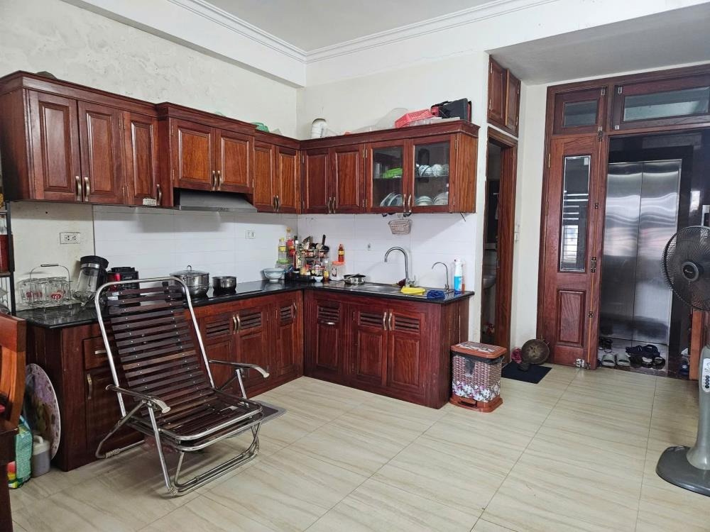 Bán Nhà Mặt Phố 7 Tầng Thang Máy, Kinh Doanh Đỉnh Cao - Phố Đào Tấn, Ba Đình