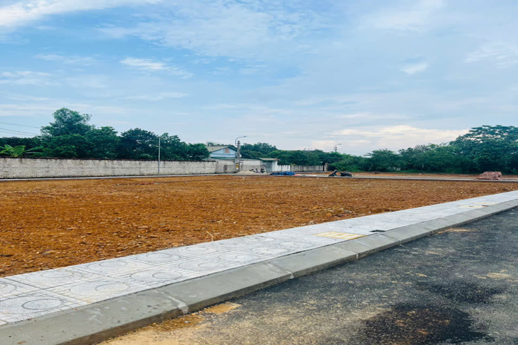 Đất nền Láng Hòa Lạc 100m2 giá 2.2 tỷ – gần chợ, khu thương mại, môi trường sống tốt  Nguyễn Hùng