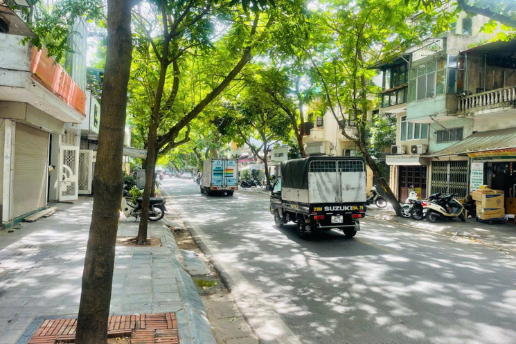 Nhà  KĐT Nam La Khê 66m² – 5 tầng – Mặt tiền rộng – Giá 13.5 tỷ