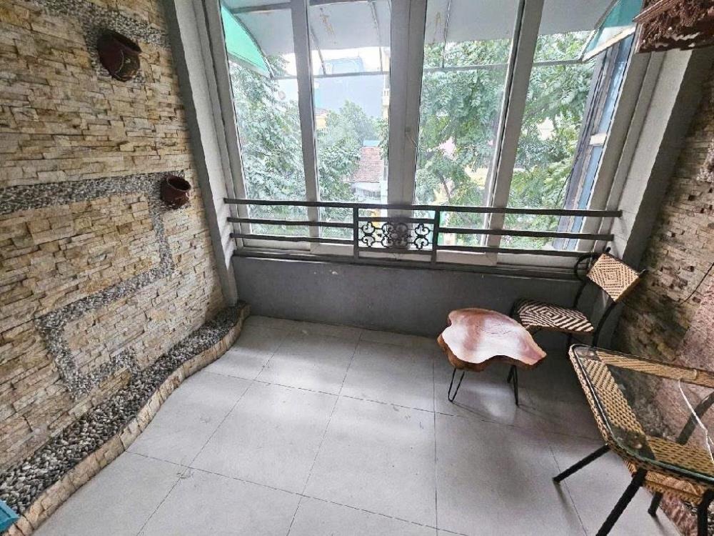 Nhà 3 Tầng Mặt Phố Huế - Vị Trí Đẹp, Kinh Doanh Đắt - 15 Tỷ