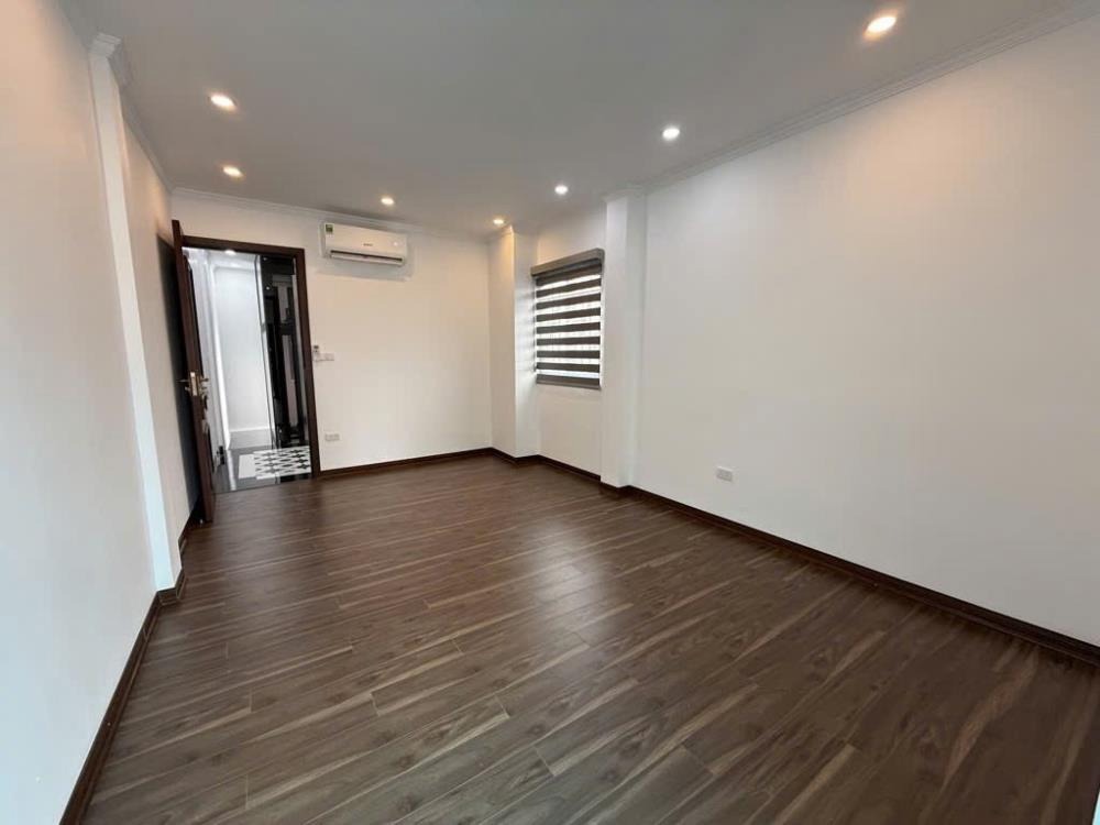 Nhà 6 Tầng Thang Máy, Nội Thất 5 Sao, Vị Trí Vàng Ba Đình - Giá 1x Tỷ