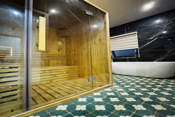 Bán nhà MT đường đẹp xinh giá 6,37 tỷ DT đất 108M2(5,5×19,6)