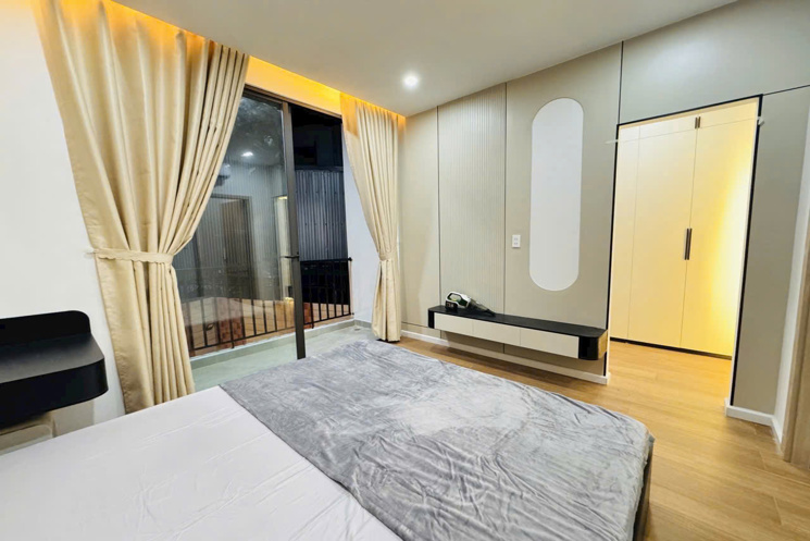 Bán nhà MT đường đẹp xinh giá 6,37 tỷ DT đất 108M2(5,5×19,6)