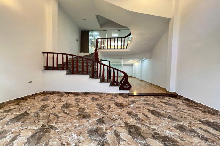 💥 TRUNG TÂM THANH TRÌ - NHÀ ĐẸP Ở LUÔN     + Giá : hơn 7 tỷ- FULL NỘI THẤT - ĐƯỜNG THÔNG CÁCH Ô TÔ