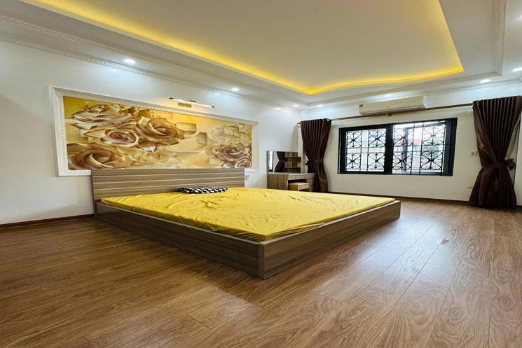 BÁN NHÀ PHỐ TRẠM LONG BIÊN – 30M² X 5 TẦNG, NGÕ Ô TÔ