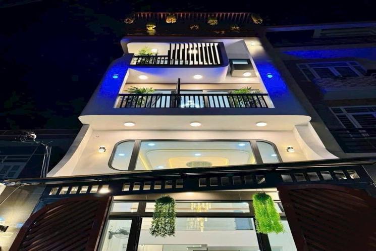 Bán nhà Phan Huy Ích, P.14, 4x17m, 1T 1L 3L ST, 5pn, 6wc, 7.9 tỷ, TL