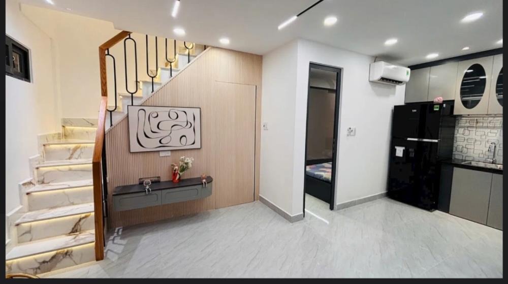 Bán Nhà Góc Quận Phú Nhuận, 3PN, Tầng Trệt, Giá 4.95 Tỷ - Vị Trí Đẹp