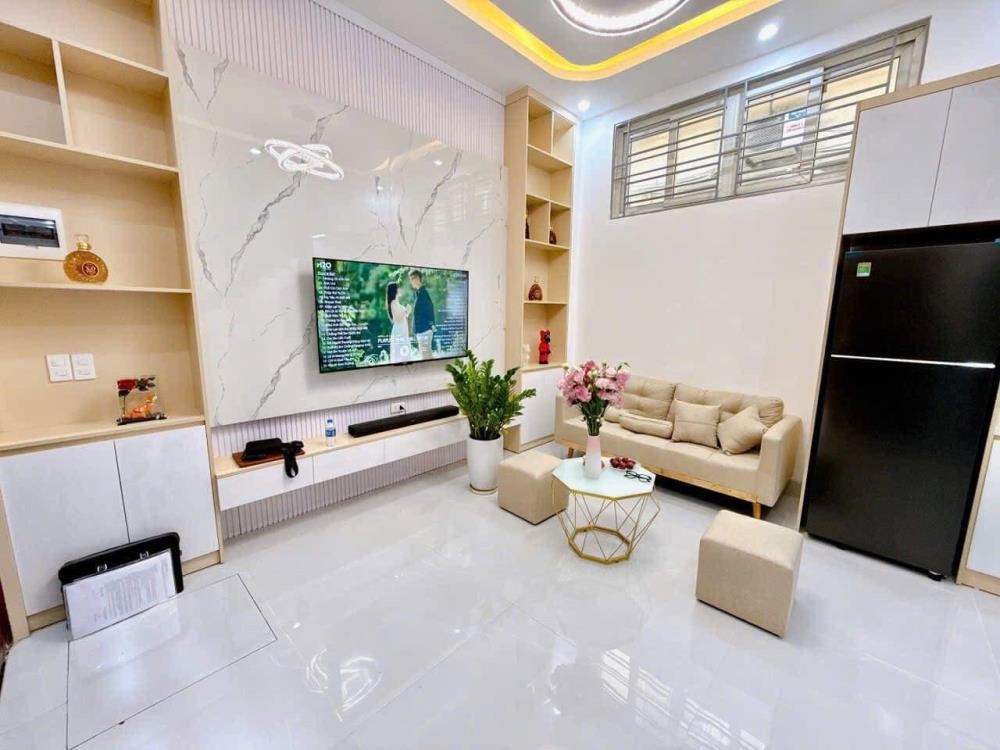 Bán nhà Thái Thịnh, Đống Đa - 31m2, 5 Tầng, 7.75 Tỷ - Vị Trí Đẹp