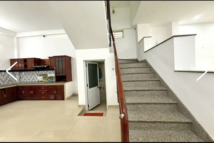 Nhà 2 tầng lô góc Trưng Nữ Vương . DT:62m