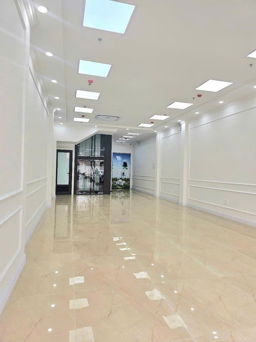 Mặt Phố Thái Hà - 26m², 4 Tầng, Mặt Tiền 4.5m - Giá 27.5 tỷ