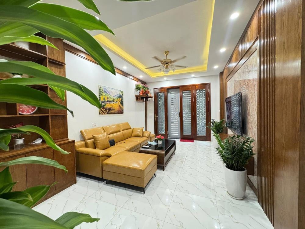 Nhà Phố Nguyễn Ngọc Nại - Kinh Doanh/Văn Phòng - 45m2 x 5 Tầng - Giá 14 Tỷ