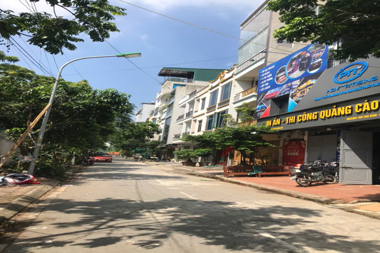 CHỦ CẦN TIỀN BÁN GẤP - TT THANH TRÌ 40m2/ 5 TẦNG NHỈNH 4,3 TỶ