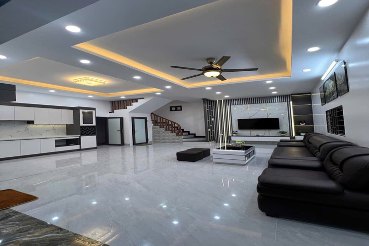 CHỦ CẦN TIỀN BÁN GẤP - TT THANH TRÌ 40m2/ 5 TẦNG NHỈNH 4,3 TỶ