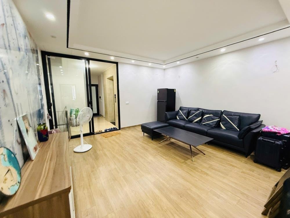 Cho Thuê/Bán Văn Phòng Cao Cấp Hoàng Văn Thái, Thanh Xuân - 100m2 x 8 Tầng, Mặt Tiền 5m