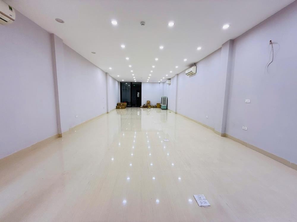 Cho Thuê/Bán Văn Phòng Cao Cấp Hoàng Văn Thái, Thanh Xuân - 100m2 x 8 Tầng, Mặt Tiền 5m