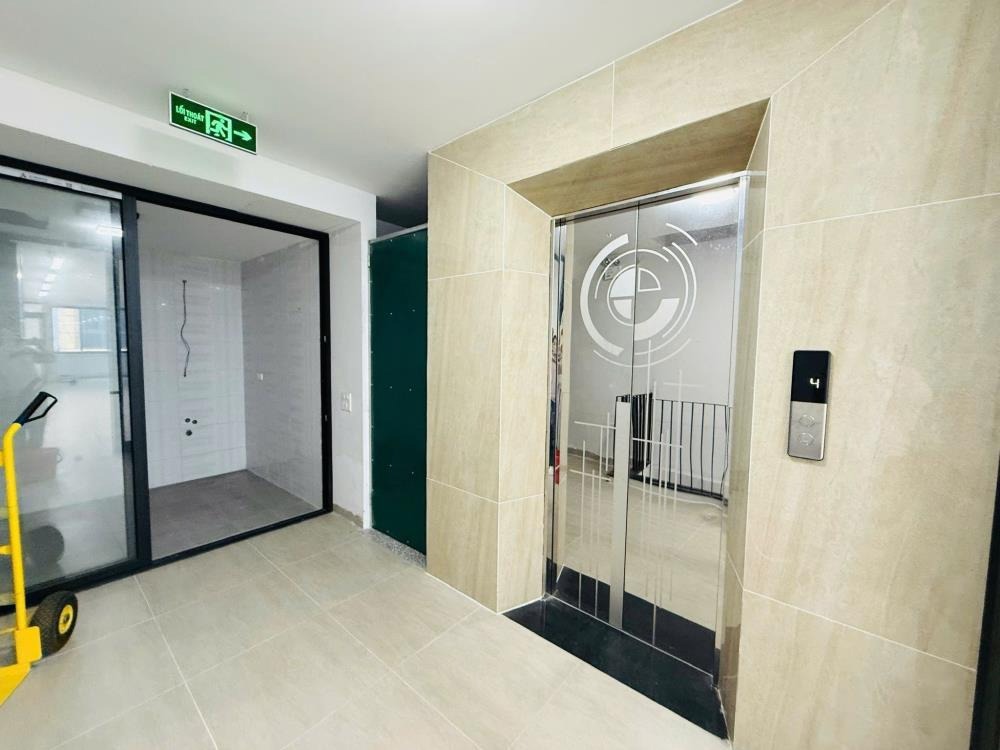 Cho Thuê/Bán Văn Phòng Cao Cấp Hoàng Văn Thái, Thanh Xuân - 100m2 x 8 Tầng, Mặt Tiền 5m