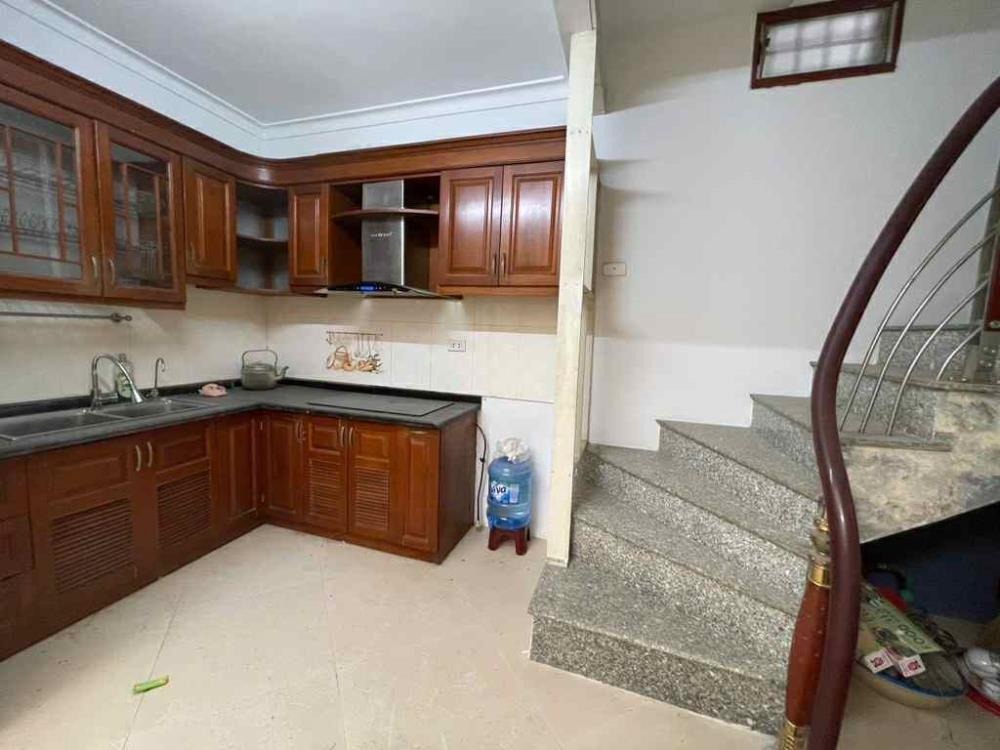 Nhà Phố Tạ Quang Bửu 75m2, 3 Tầng, MT 5.5m, Giá 13 Tỷ
