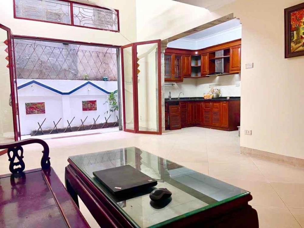 Nhà Phố Tạ Quang Bửu 75m2, 3 Tầng, MT 5.5m, Giá 13 Tỷ
