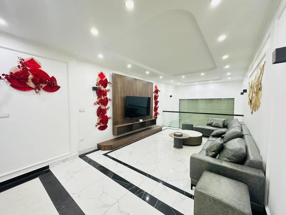 Nhà Ngõ Thông Thoáng Nguyễn Trãi - 4 Tầng, 45m2, Oto Đỗ Cửa, Giá Tốt