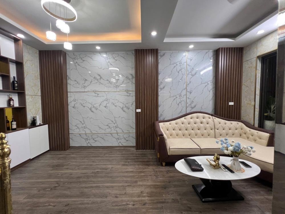 Nhà Mặt Phố Thanh Xuân 6 Tầng, Gara Ô Tô - Giá 13.25 Tỷ