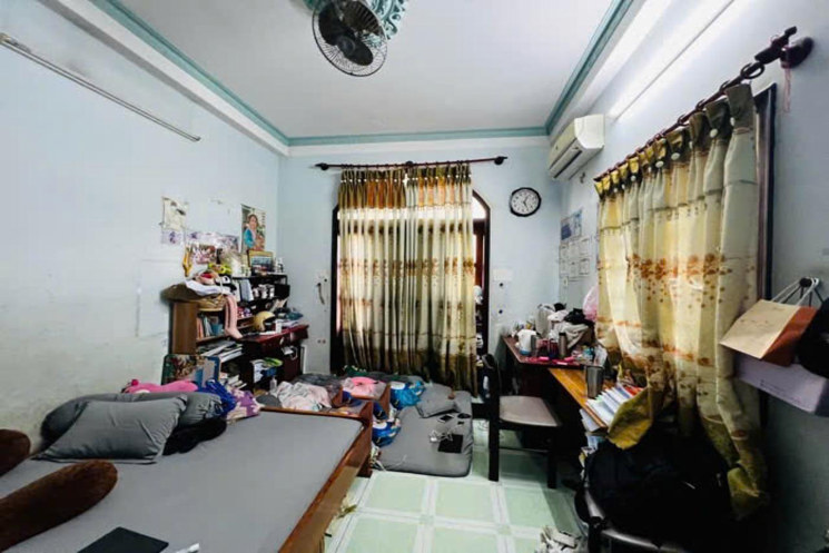 Giảm sốc 1.2 tỷ! Nhà MT 3 tầng 200m2, Nở hậu – Dương Công Khi HM