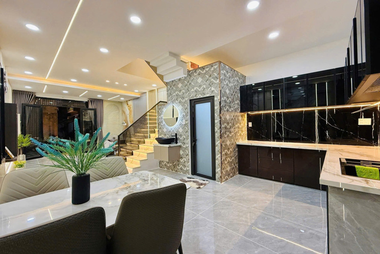 Bán Nhà phố 2 lầu sân thượng – full nội thất – đường Huỳnh Tấn Phát, Nhà Bè