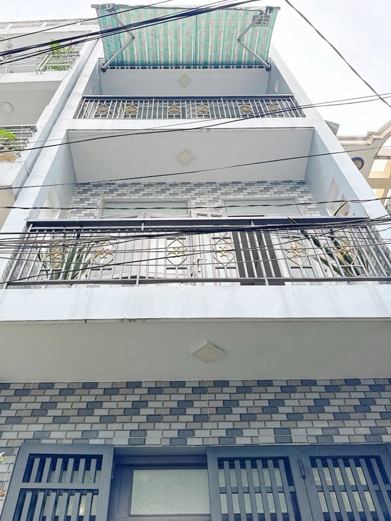 Hẻm Xe Hơi Minh Phụng, Quận 11: 4 Tầng, 4PN, 4WC, Giá Tốt