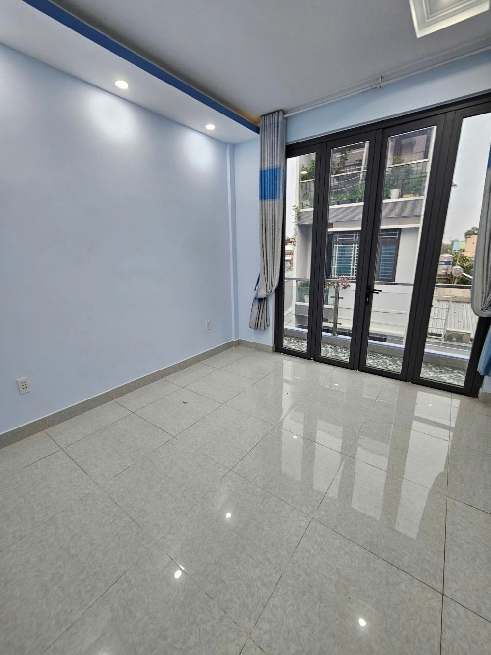 Cho Thuê Nhà Gần Mặt Tiền Nguyễn Văn Quá, KDC An Sương - Giá 14 Triệu