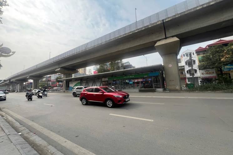 VỠ NỢ  CẦN BÁN NHÀ MẶT PHỐ QUANG TRUNG HÀ ĐÔNG - SIÊU PHẨM MẶT PHỐ - VỈA HÈ ĐÁ BÓNG - NÉT CĂNG 