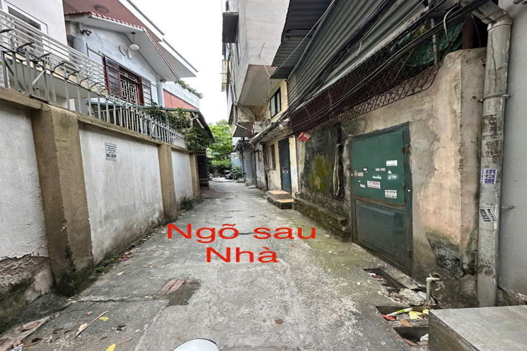 SIÊU PHẨM MẶT PHỐ  TRUNG KÍNH,HẠ YÊN QUYẾT KINH DOANH ĐẮC ĐỊA 
- VỈA HÈ ÔTÔ TRÁNH ĐỦ CẢ. đã hạ chào