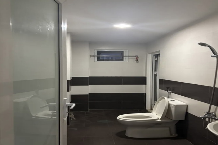 Nhà 2 tầng mặt tiền An Thượng 27 . DT:90m , ngang 4m5